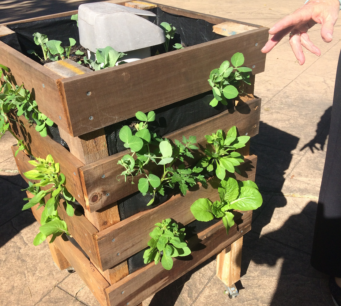 mobile planter.png mobile planter.png