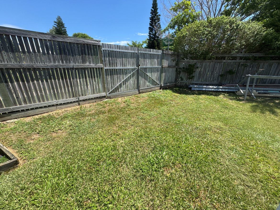 Backyard 1.jpg Backyard 1.jpg