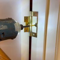 2. Remove screws.jpg 2. Remove screws.jpg