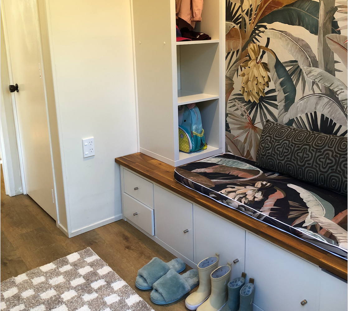 Lillys Entry makeover.png Lillys Entry makeover.png