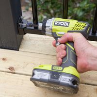 8. Check panel is plumb before screwing off bottom brackets.jpg 8. Check panel is plumb before screwing off bottom brackets.jpg