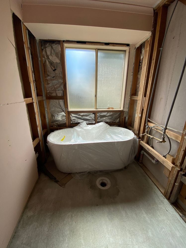 mock up bathtub test fit.jpg mock up bathtub test fit.jpg