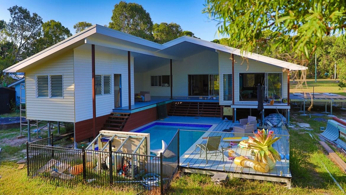 AHW24095.jpg AHW24095.jpg