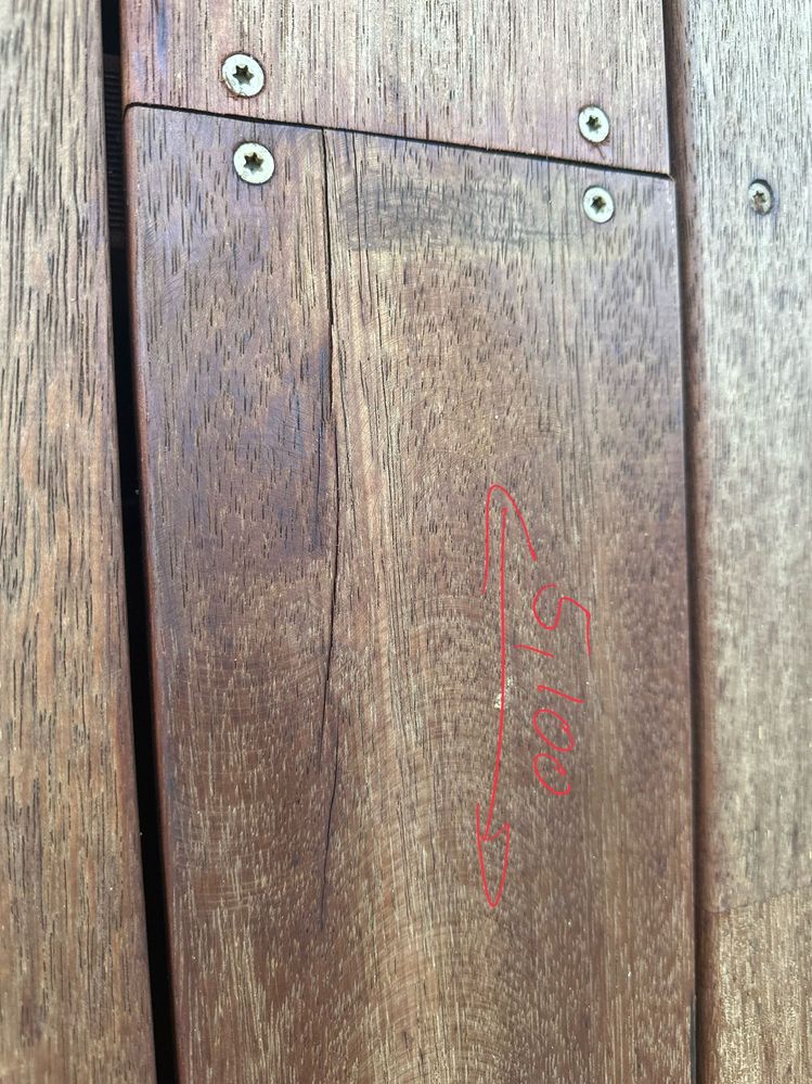 Merbau defects 5.jpeg Merbau defects 5.jpeg