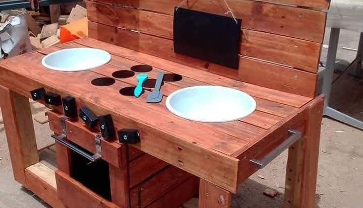 Jjoo6699 mud kitchen.jpg Jjoo6699 mud kitchen.jpg