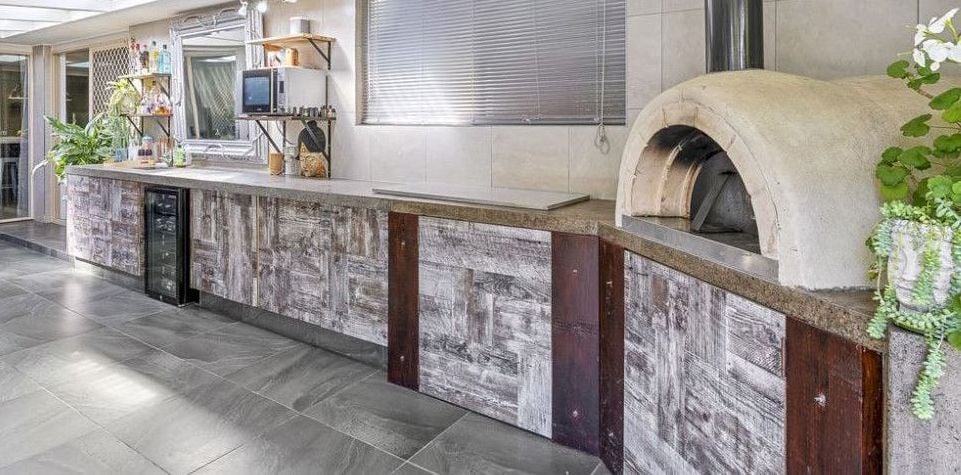 jeffjenOutdoorKitchen.jpeg jeffjenOutdoorKitchen.jpeg