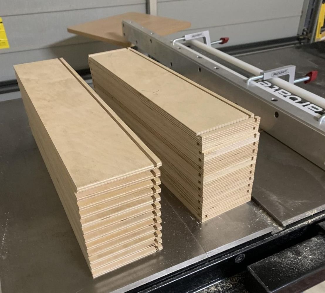 drawers-cut.jpg drawers-cut.jpg