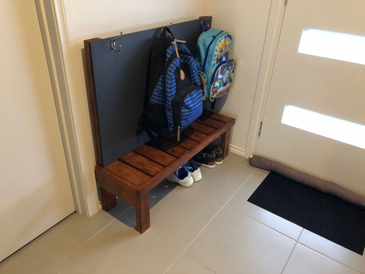 bagrack.jpeg bagrack.jpeg