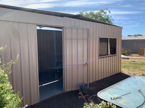 UNADJUSTEDNONRAW_thumb_9d5.jpg UNADJUSTEDNONRAW_thumb_9d5.jpg