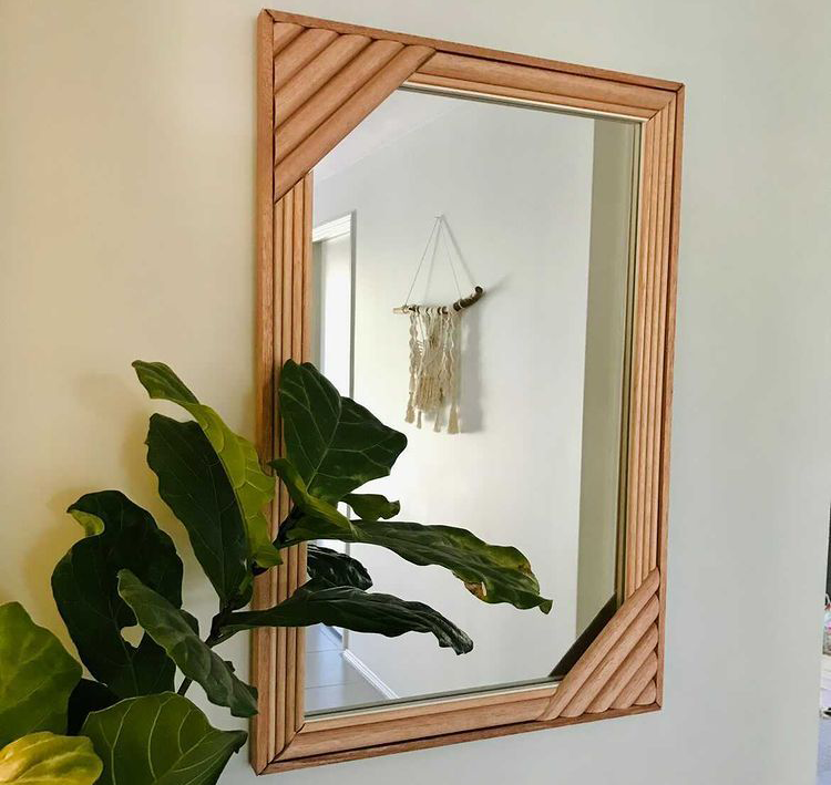 mirror.png mirror.png