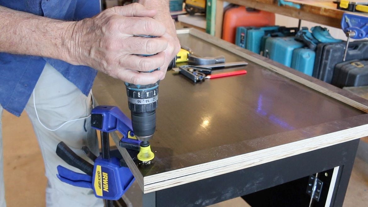 Folding Workbench 21.jpg Folding Workbench 21.jpg