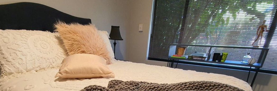 Guest bedroom.png Guest bedroom.png