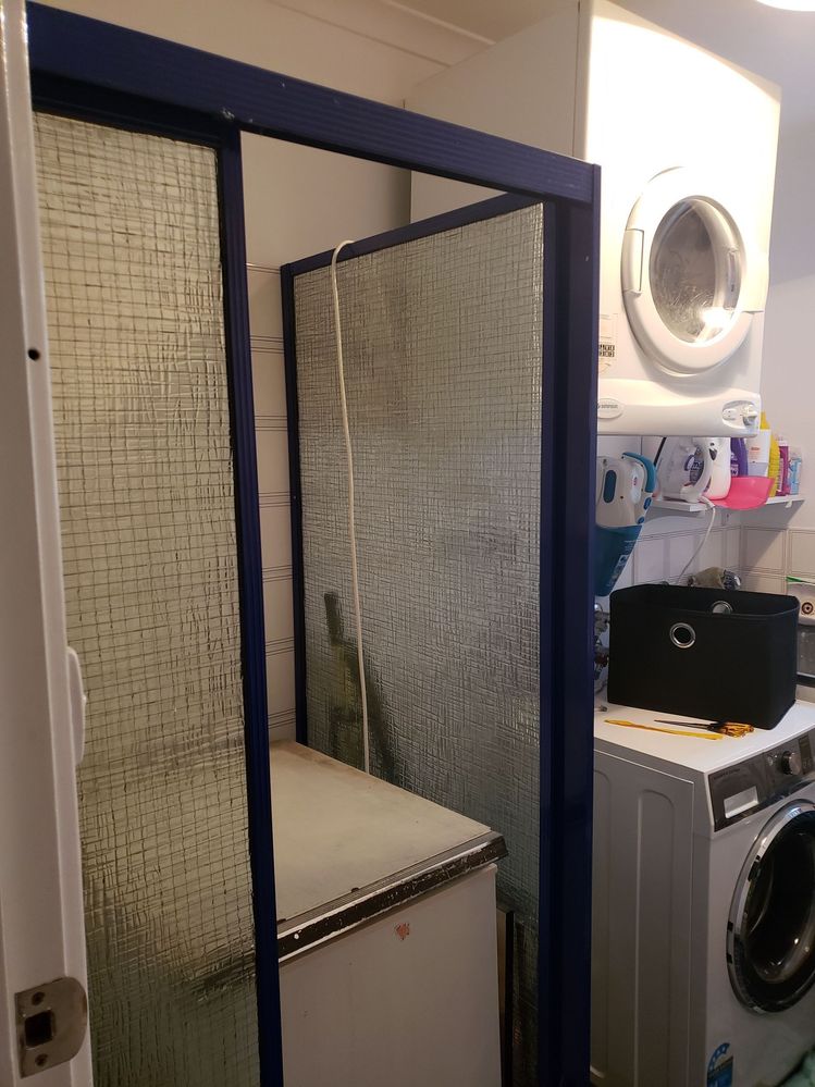 laundry before 1.jpg laundry before 1.jpg