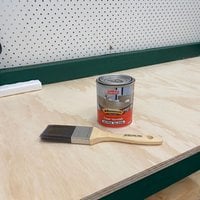 7.3 Varnish the worktop.JPG 7.3 Varnish the worktop.JPG