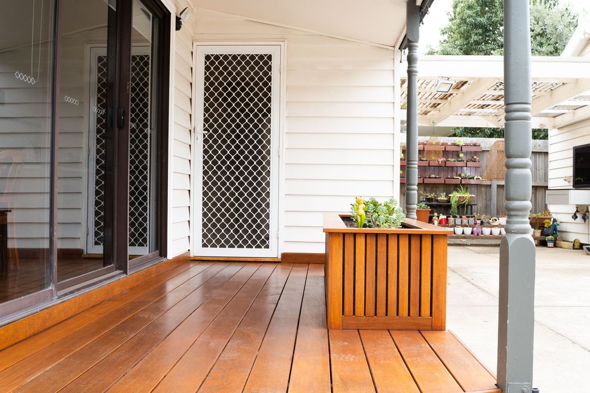 Joe-103327 (1).jpg Joe-103327 (1).jpg