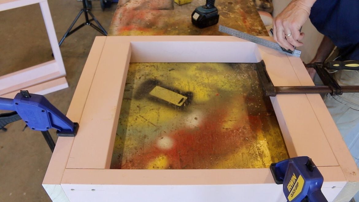 Folding Workbench 4.jpg Folding Workbench 4.jpg