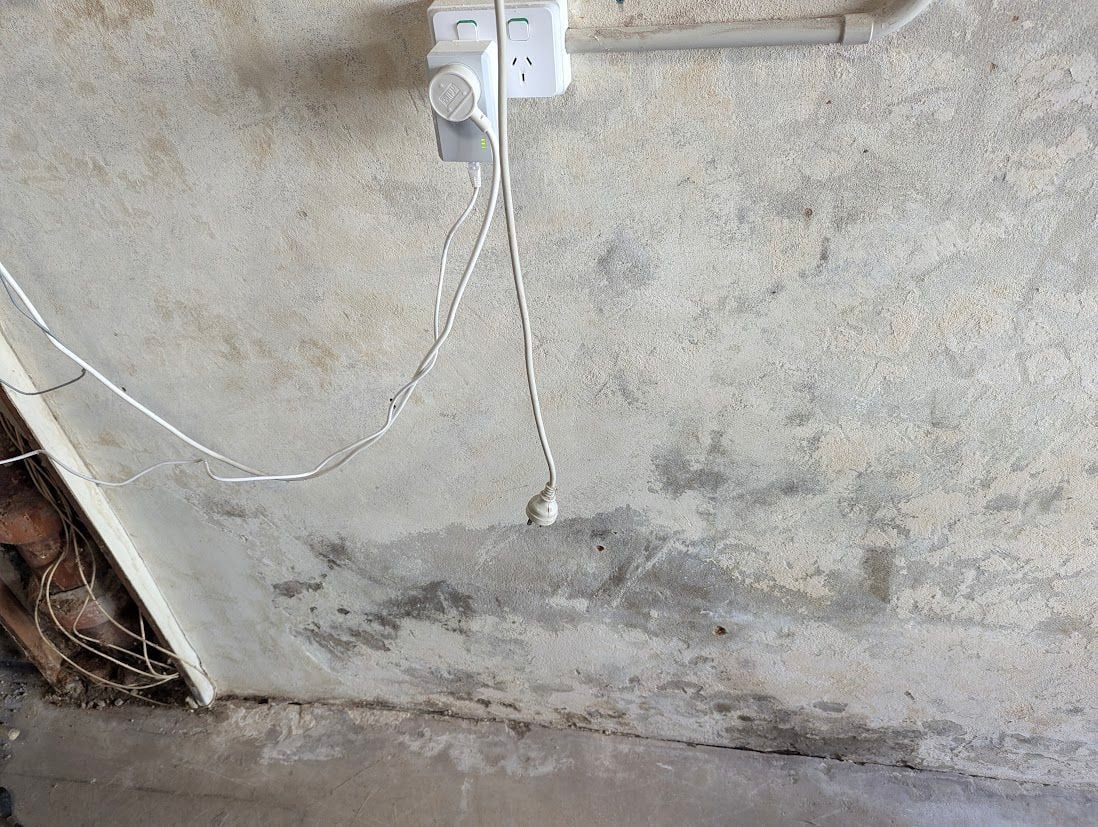 PXL_20250525_233159775.jpg PXL_20250525_233159775.jpg