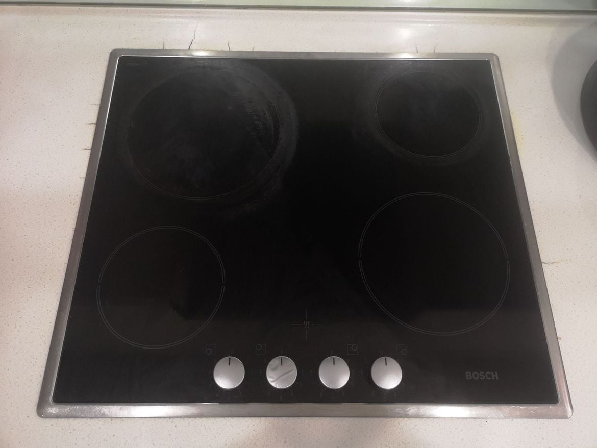 benchtop with cooktop.jpg benchtop with cooktop.jpg