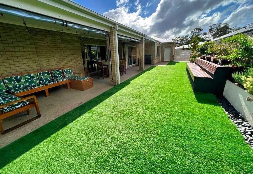 synthetic-turf-in-side-yard.jpeg synthetic-turf-in-side-yard.jpeg