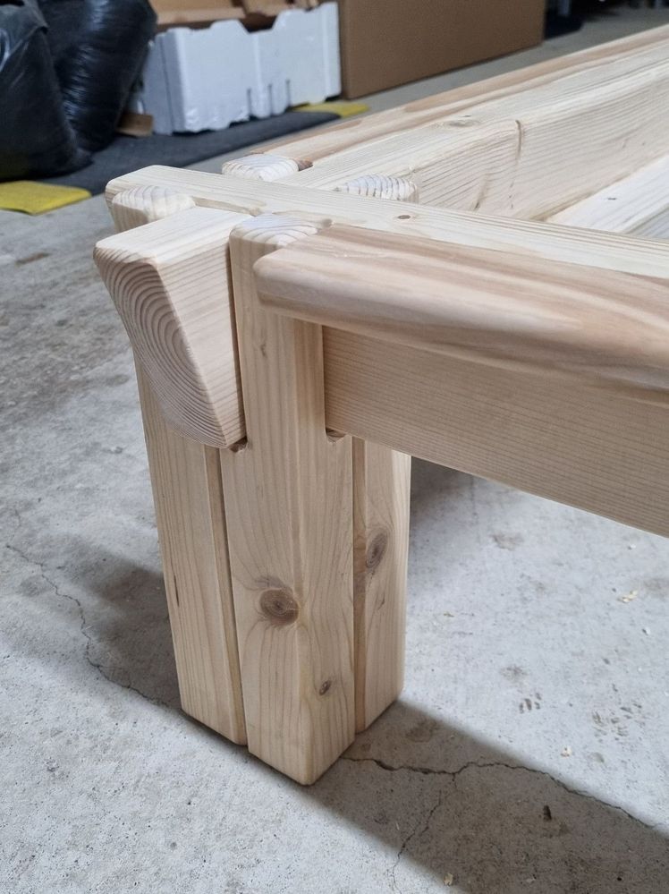 castle-joint-from-the-side.jpg castle-joint-from-the-side.jpg