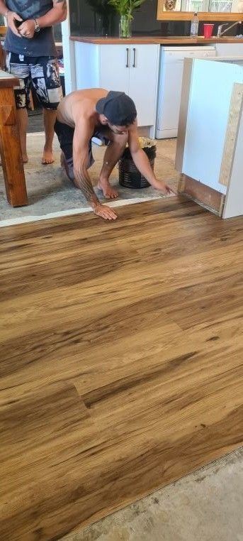 33 - Flooring.jpg 33 - Flooring.jpg