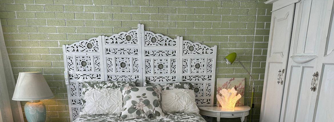 Brickwork paint in bedroom.jpg Brickwork paint in bedroom.jpg