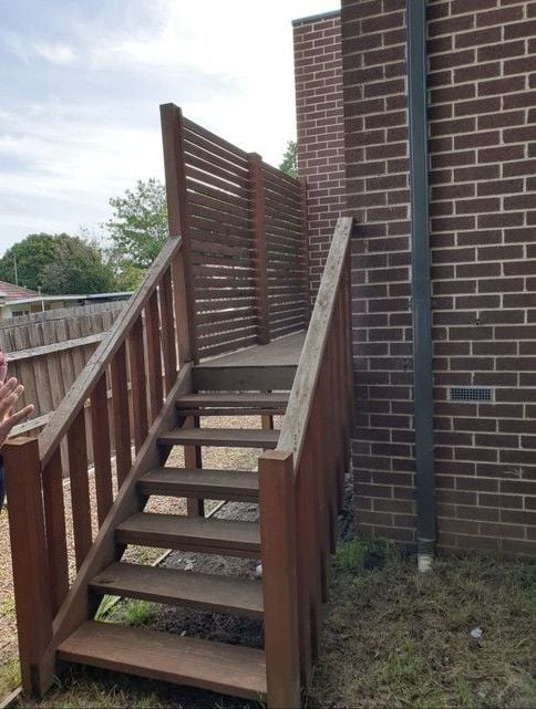 stairs.jpg stairs.jpg