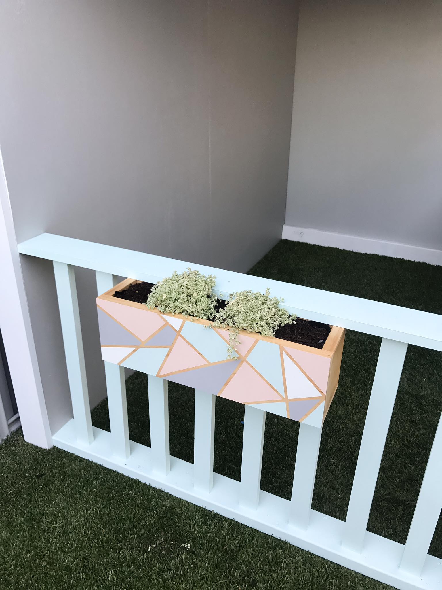 cubby2.jpg cubby2.jpg