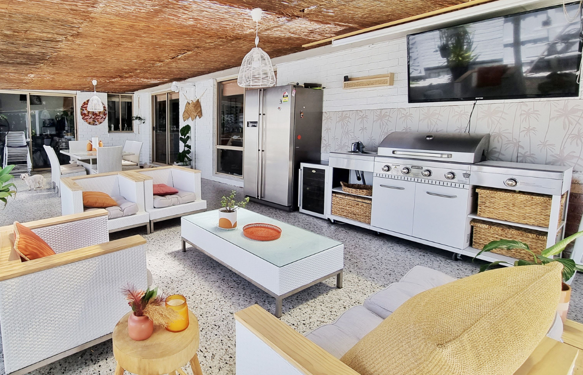 Mediterranean inspired outdoor area.png Mediterranean inspired outdoor area.png