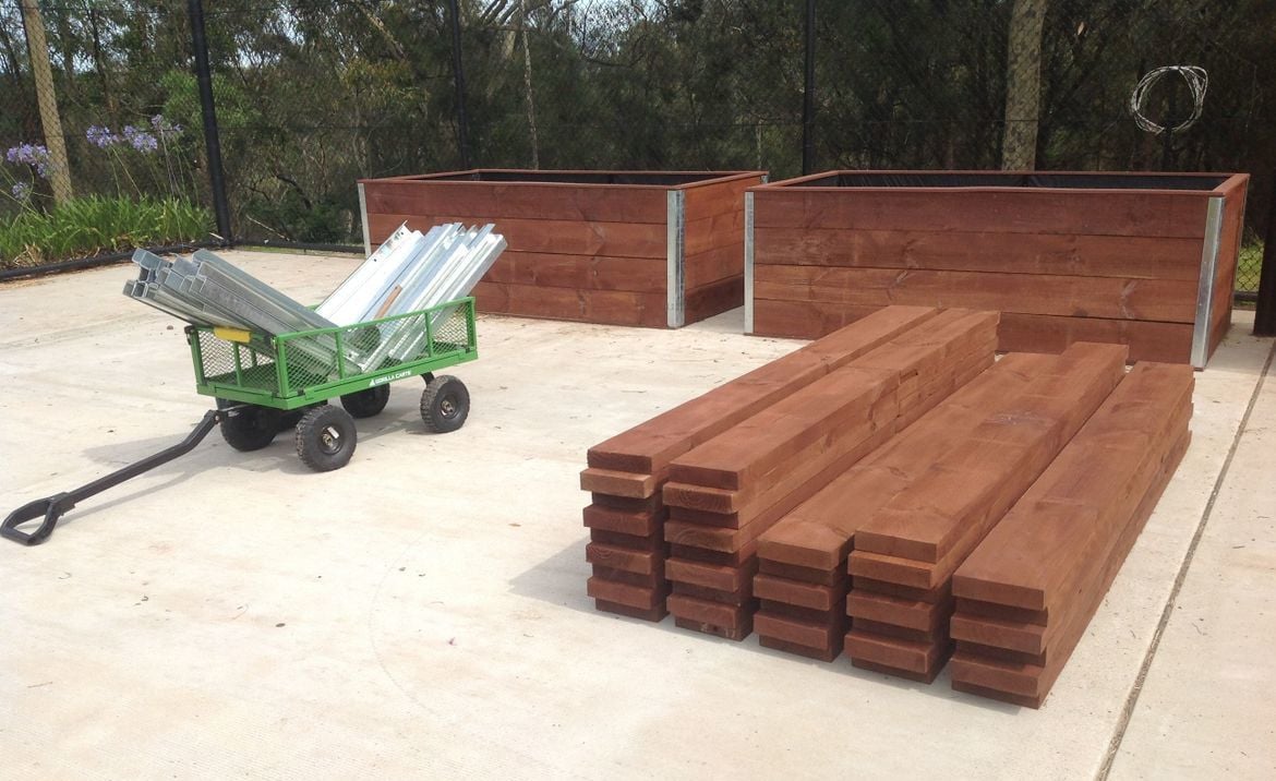 GETTING_READY.JPG GETTING_READY.JPG