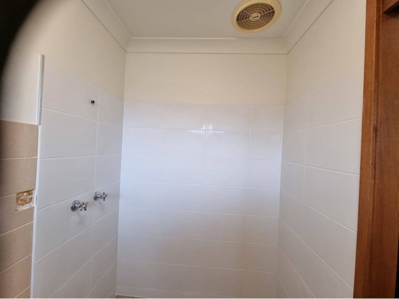 new shower4.jpg new shower4.jpg