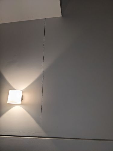 PXL_20250406_050448011.jpg PXL_20250406_050448011.jpg