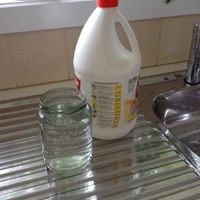 1. Dip blades in disinfectant.JPG 1. Dip blades in disinfectant.JPG