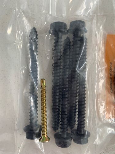 Screws comparsion.jpg Screws comparsion.jpg