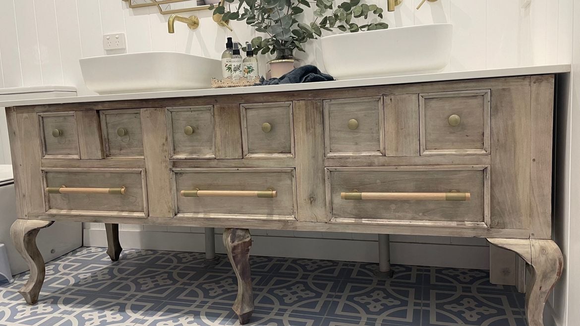 IMG_0354.jpg IMG_0354.jpg