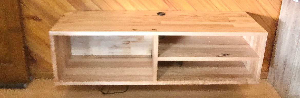 Floating TV unit by LePallet.jpeg Floating TV unit by LePallet.jpeg