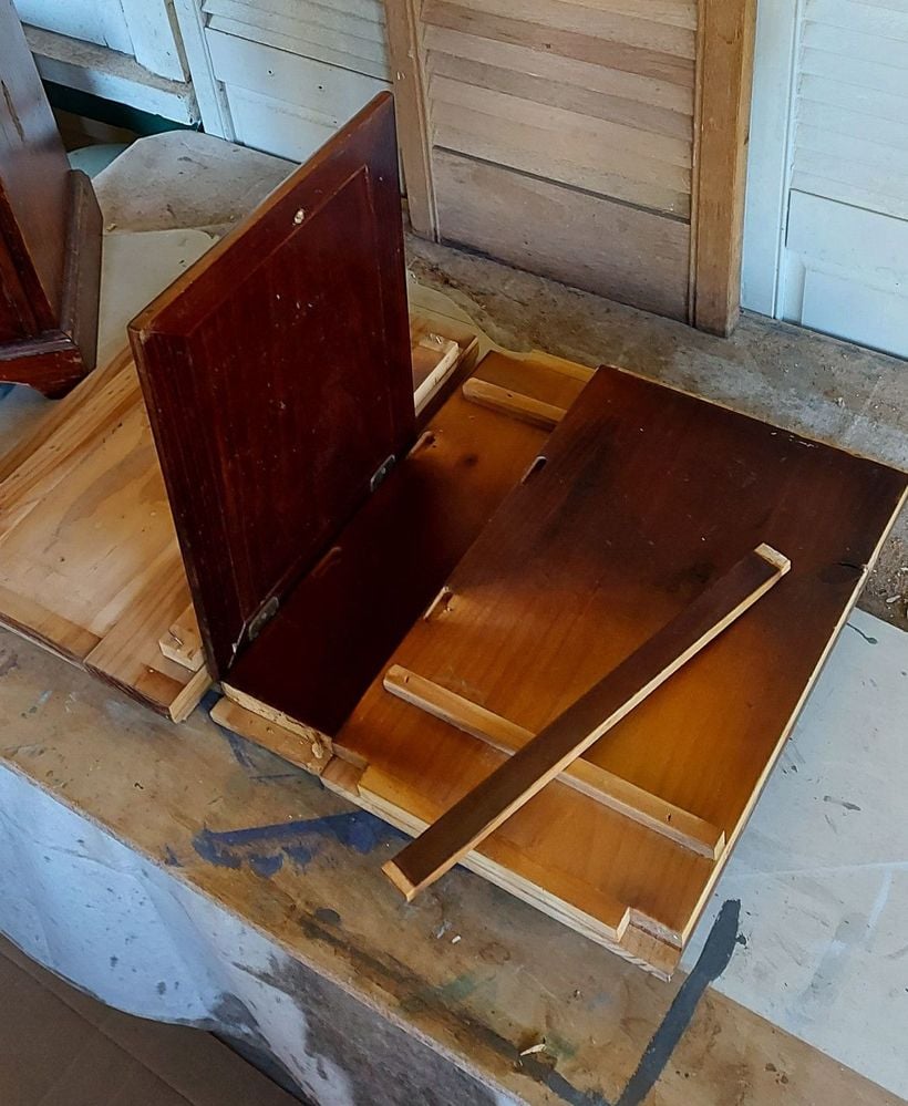 table-broken-down.jpg table-broken-down.jpg