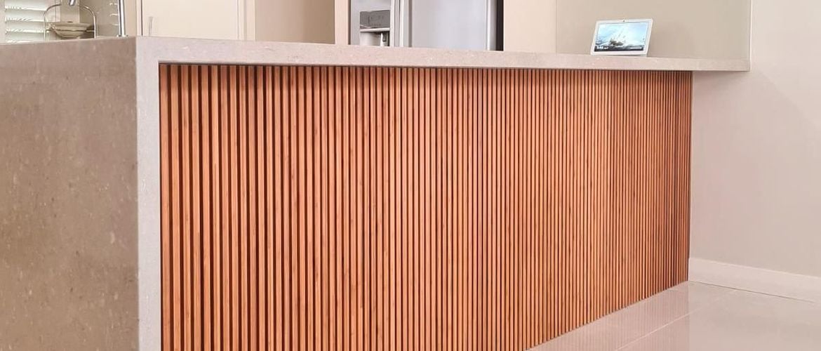 Bamboo panelling on island bench.jpg Bamboo panelling on island bench.jpg