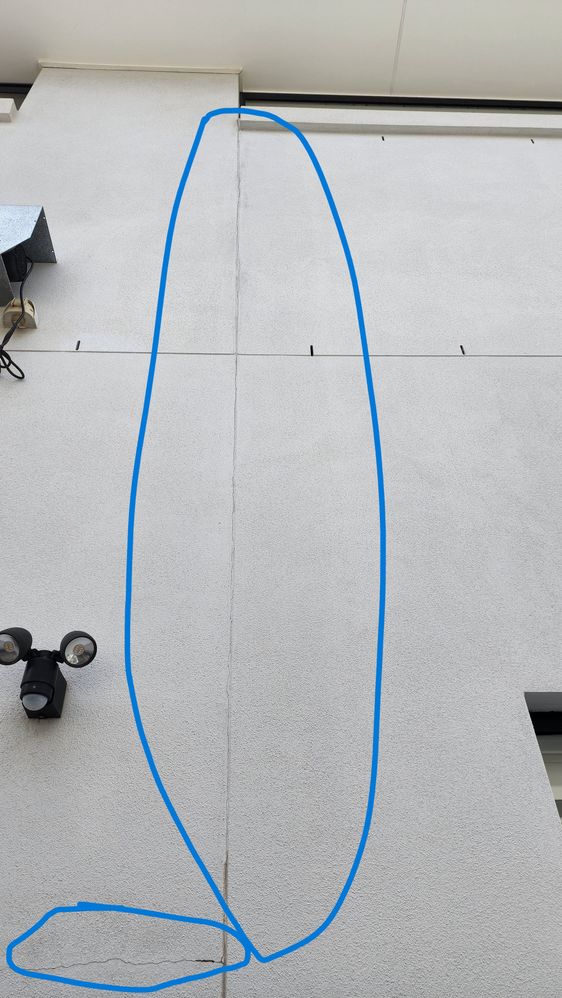 render crack.jpg render crack.jpg