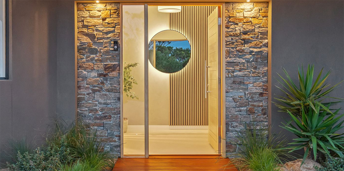 Formal entrance.png Formal entrance.png