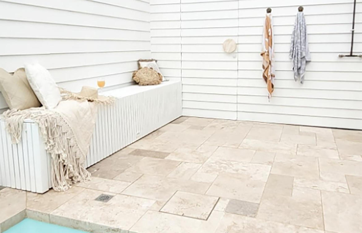 Pool blanket bench.png Pool blanket bench.png