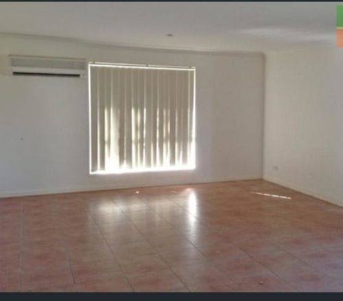 Screenshot_20231024-012828_Realestate.jpg Screenshot_20231024-012828_Realestate.jpg