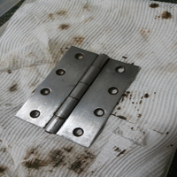 Step 4.4 Removing excess lubricant.png Step 4.4 Removing excess lubricant.png