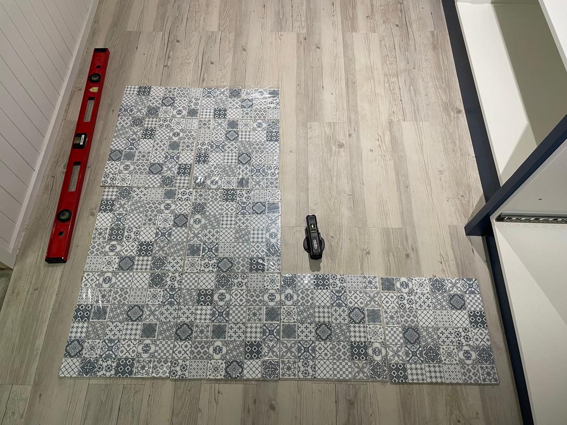 IMG-0992.jpg IMG-0992.jpg