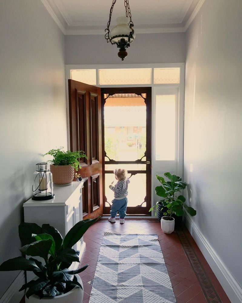 hallway2.jpg hallway2.jpg