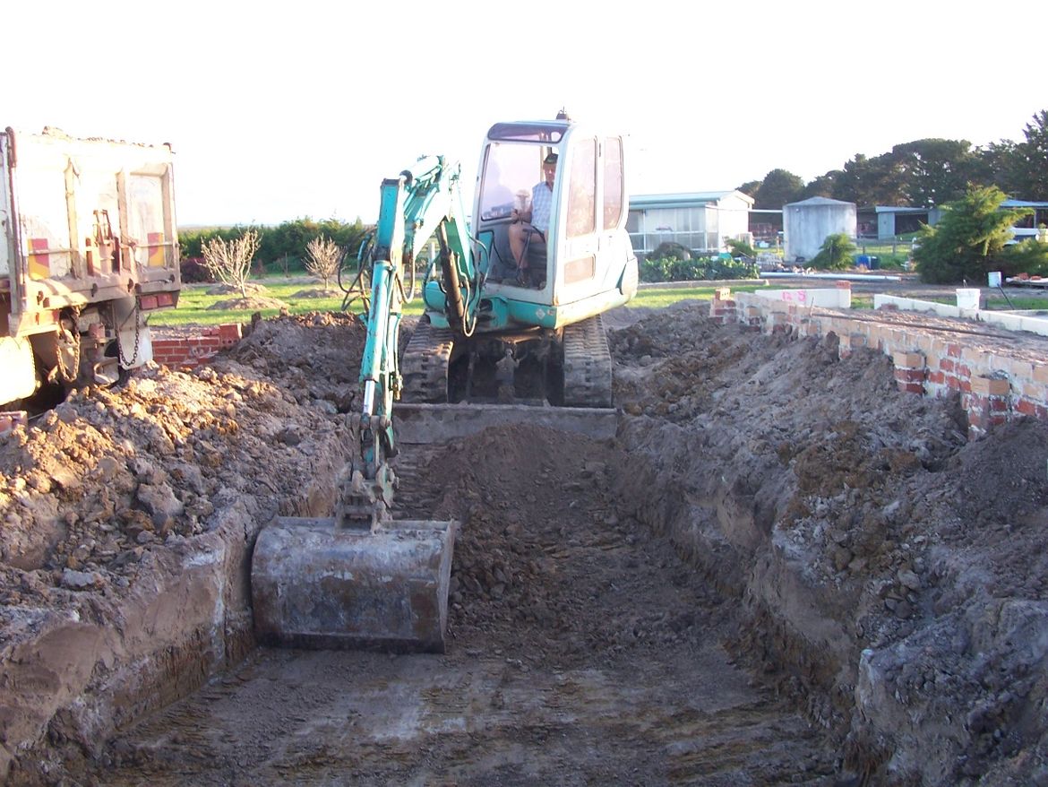 Pool Hole no 1.JPG Pool Hole no 1.JPG