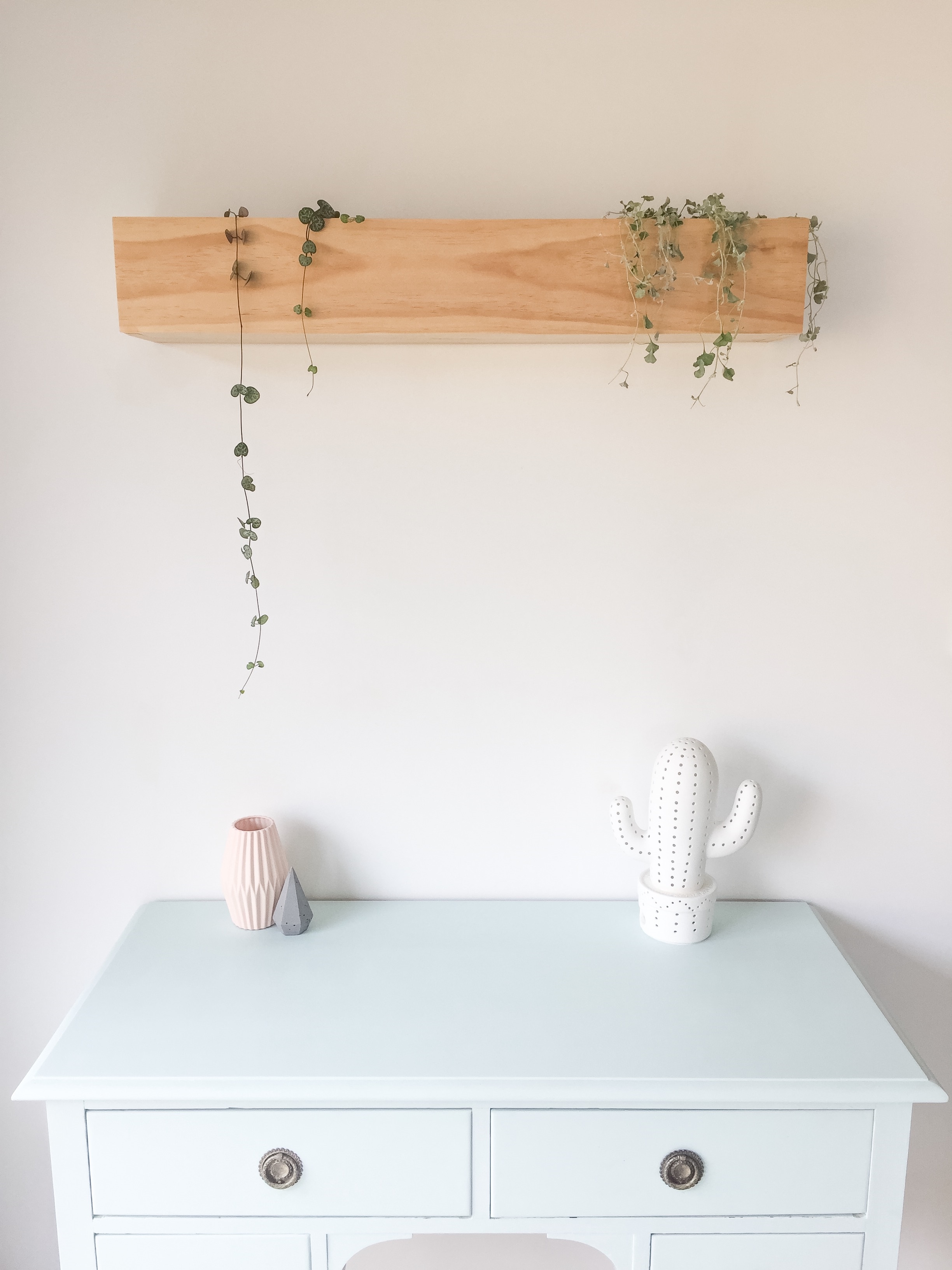 wallplanter.jpg wallplanter.jpg