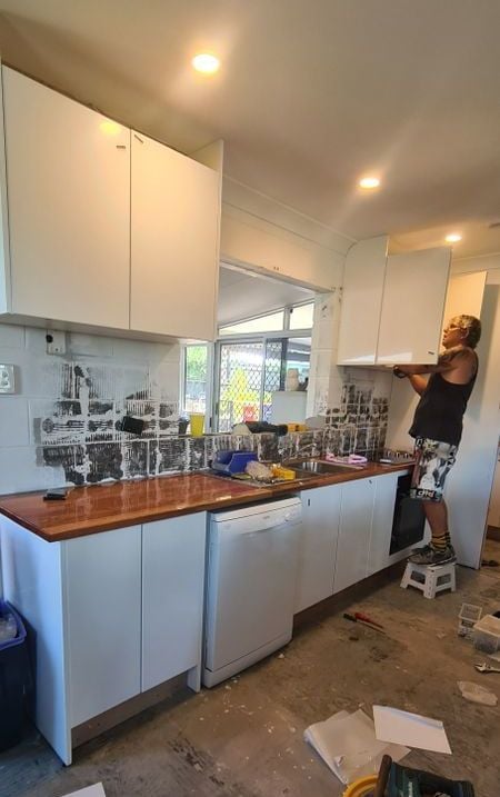 28_Cabinets.jpg 28_Cabinets.jpg