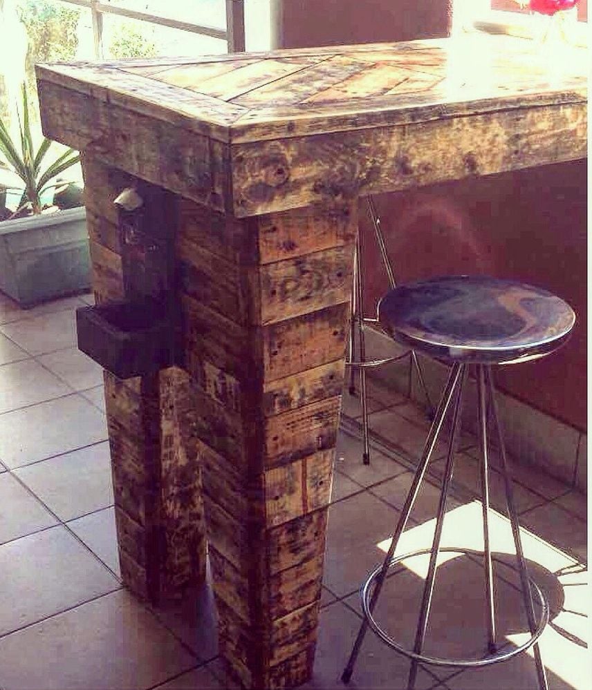 Breaky Table 1.jpg Breaky Table 1.jpg