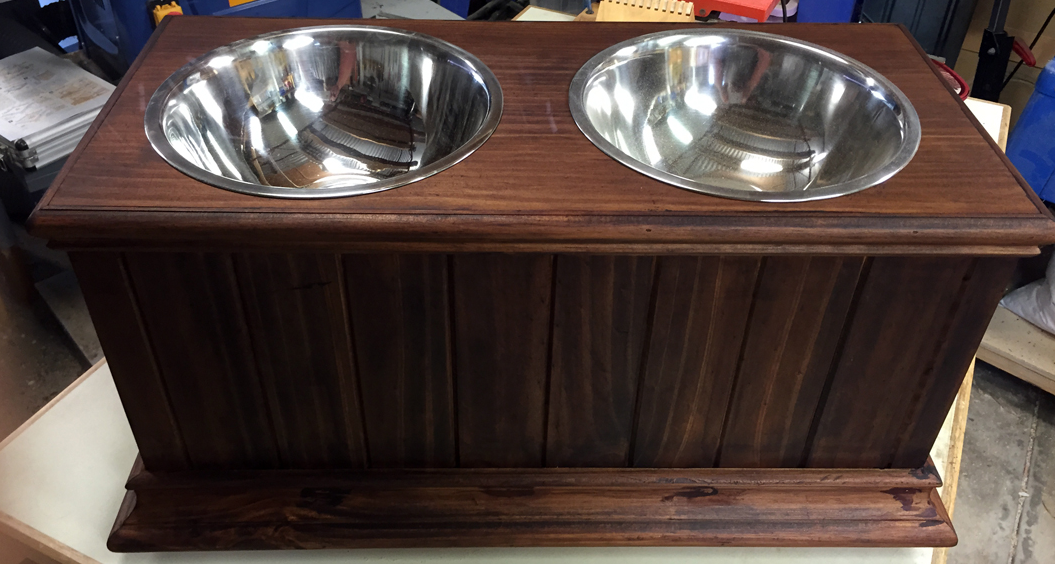 Wayne twin dog bowl.png Wayne twin dog bowl.png